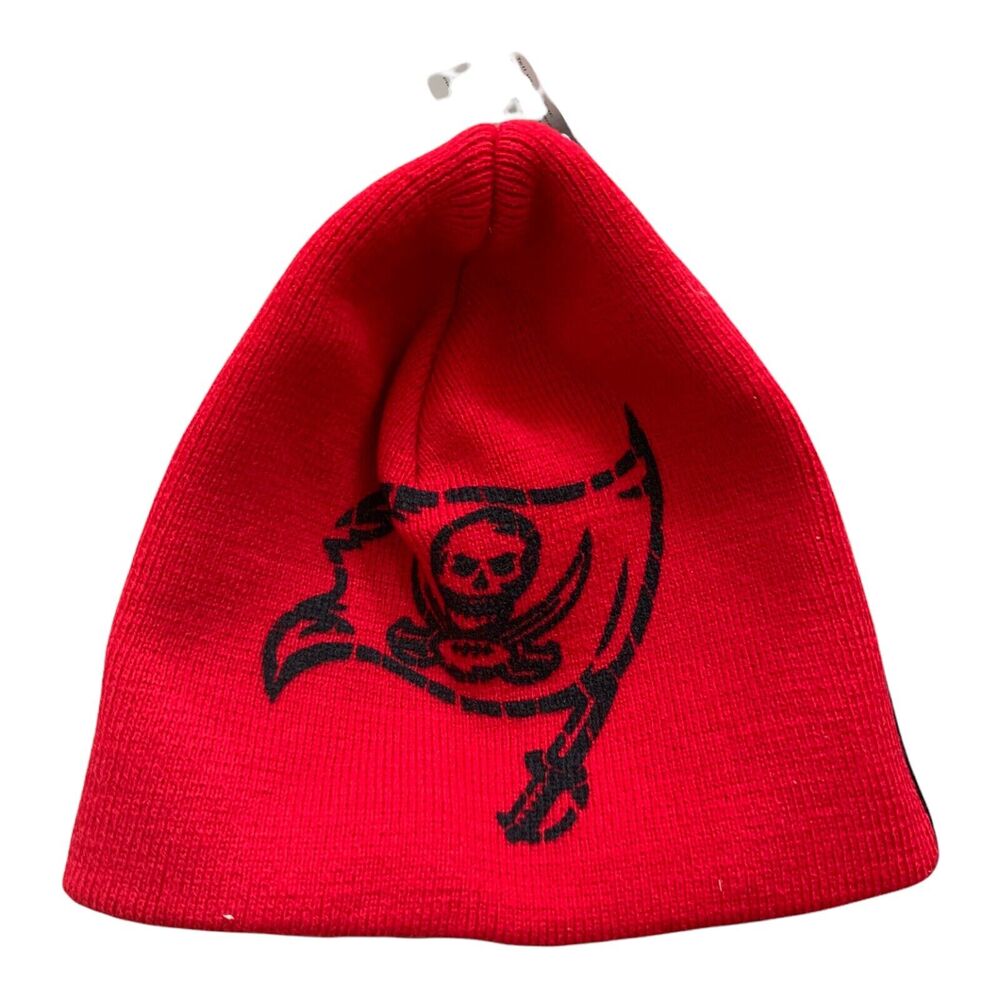 NFL Short Cuffless Beanie Knit Hat Tampa Bay Buccaneers Black & Red